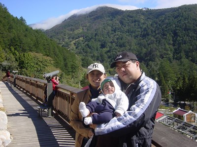 彭瑞雪說，在『中國媽媽班』教導她這位新手媽媽如何帶小孩，適應並融入陌生環境，現在她的家是幸福的三口之家呢！